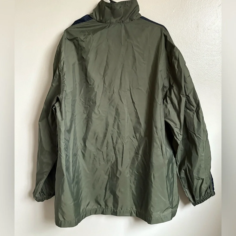 jacket for the cold brand nike for men - Picture 4 of 6